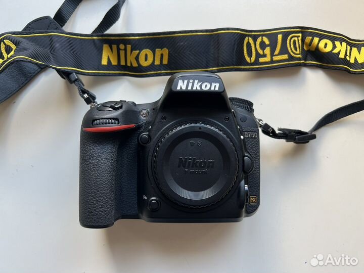 Зеркальный фотоаппарат Nikon D750