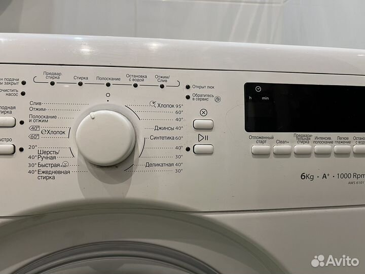 Стиральная машина Whirlpool AWS61011