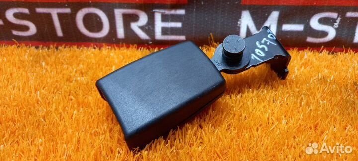 Замок ремня безопасности задний Bmw X5 E70 N55B30A