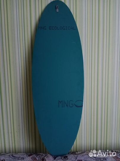 Зеркало настенное овальное