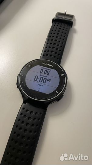 Беговые часы Garmin Forrunner 230