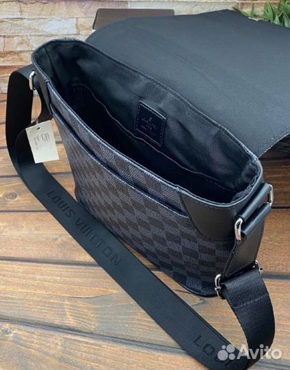 Сумка Louis vuitton