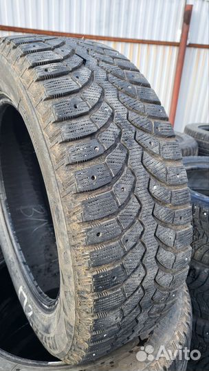 Bridgestone Blizzak Spike-01 215/60 R17 100T