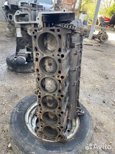 Бмв М50B20 низ двигателя