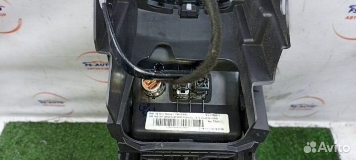 Консоль центральная передний Ford Ecosport 1.0