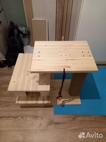 Когтеточка домик для кошки бу