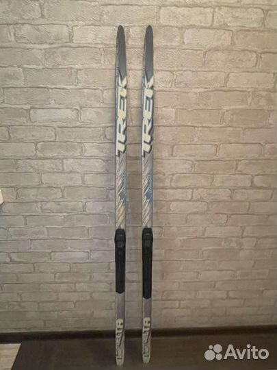 Лыжи с палками и ботинками детские