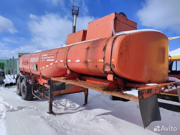 Полуприцеп бензовоз УралСпецТранс 94651 L, 2014