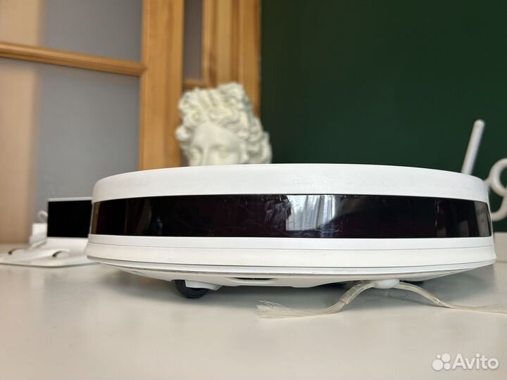 Робот пылесос Xiaomi Mi Robot Vacuum Mop Essential