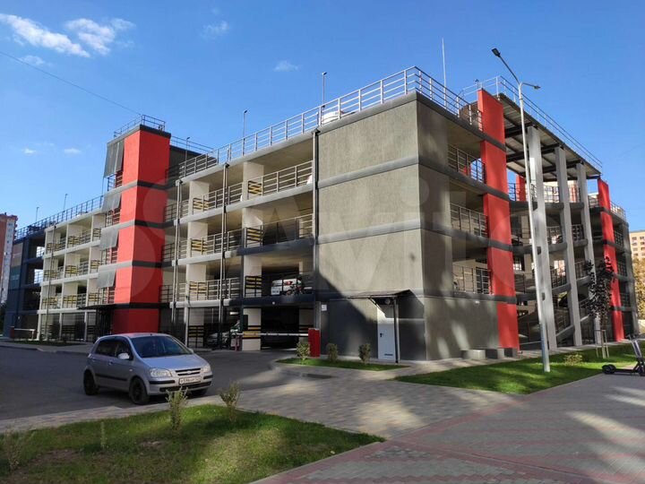 Машиноместо, 13 м²