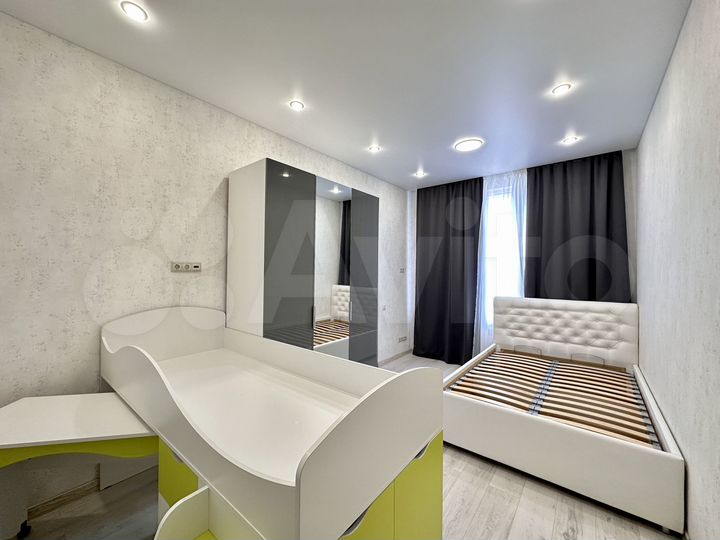 3-к. квартира, 74 м², 2/27 эт.