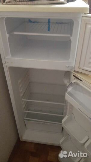 Холодильник vestel