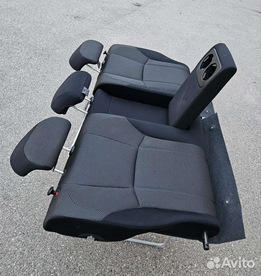 Задние сиденья, диван Subaru XV II 2018 GT3