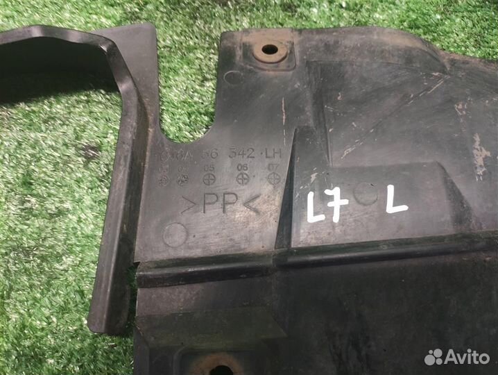 Пыльник двигателя боковой левый Mazda 6 (GG) 2006