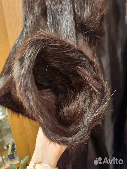 Шуба из нутрии б/у 56