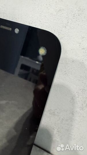 Дисплей на iPhone 12