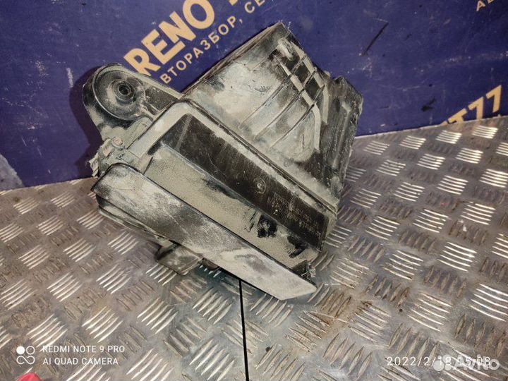 Корпус воздушного фильтра Renault Fluence седан