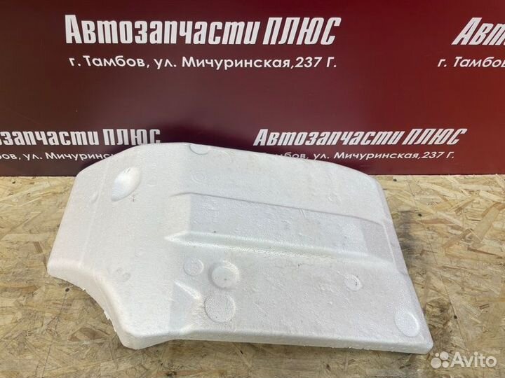 Шумоизоляция пола передняя правая Renault Logan