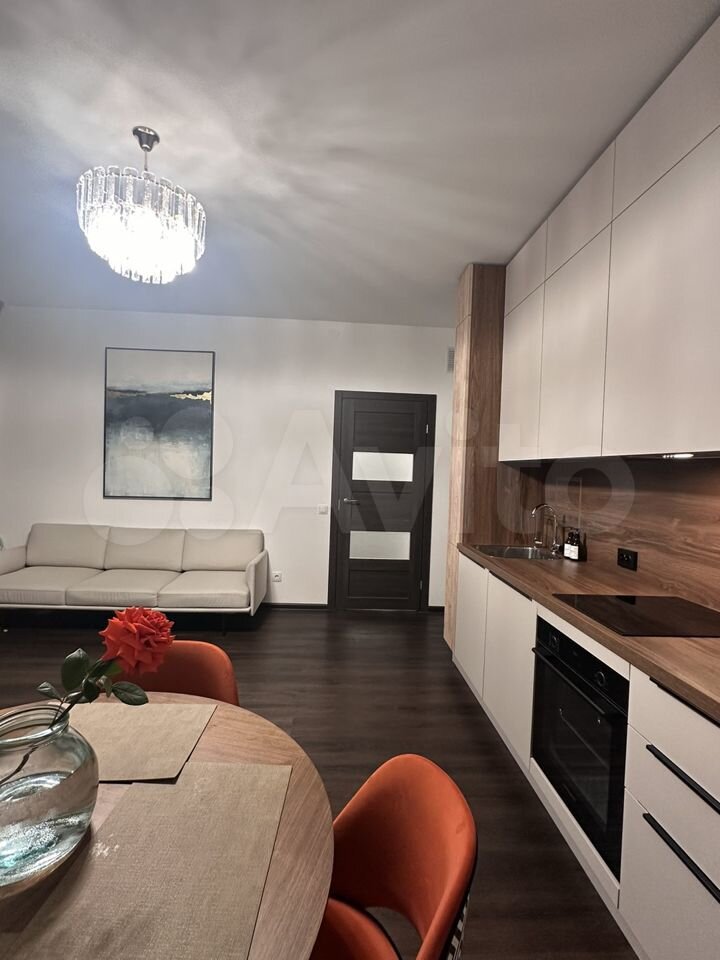 2-к. квартира, 70 м², 6/12 эт.