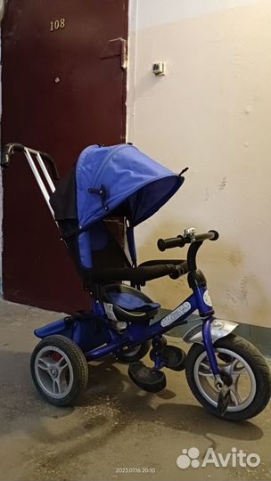 Трехколесный велосипед