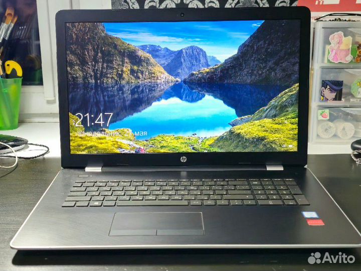 Ноутбук HP Laptop intel core i3