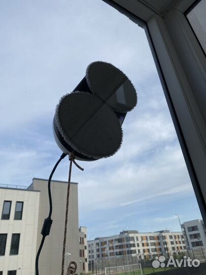 Робот мойщик окон