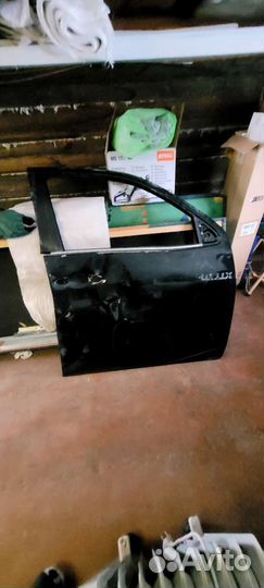 Дверь передняя правая toyota hilux