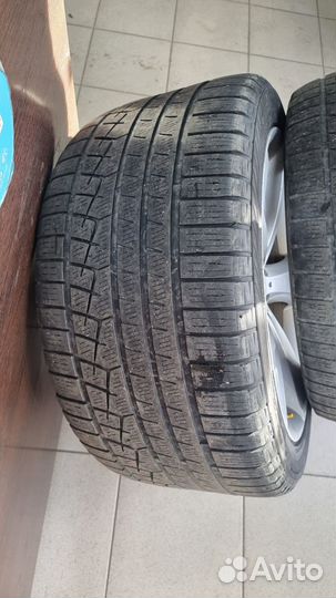 Yokohama BluEarth Winter V905 275/40 R20 и 315/35 R20