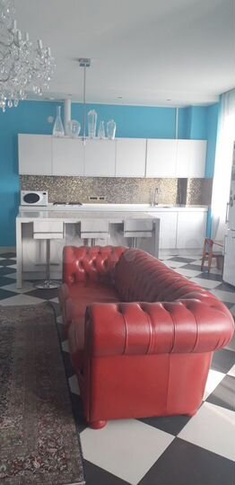 3-к. квартира, 117 м², 2/5 эт.