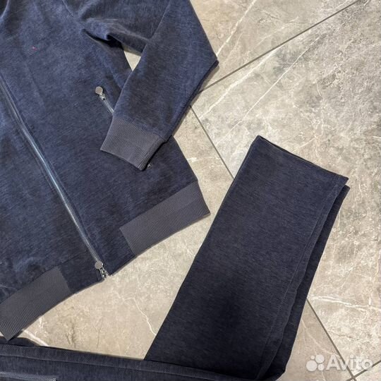 Спортивный костюм мужской Kiton