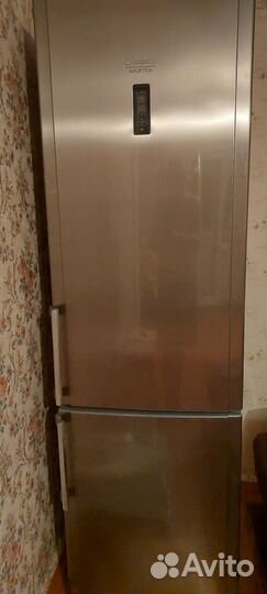 Холодильник Hotpoint Ariston бу