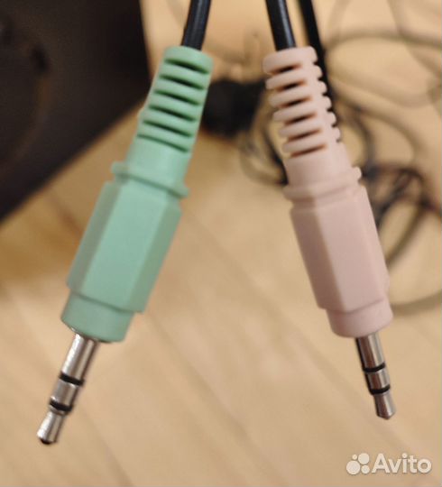 Компьютерные колонки с сабвуфером