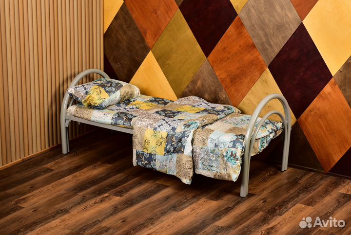 Металлическая кровать (кровать для рабочих)