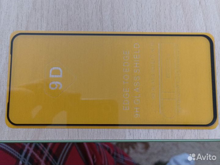 Продаю защитное стекло на Redmi Not 10 /Not 10s