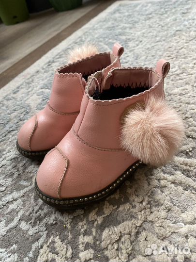 Ботинки для девочки 24