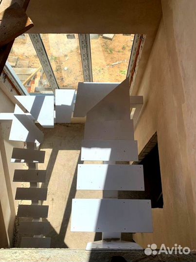 Обшивка ступеней Ясенем