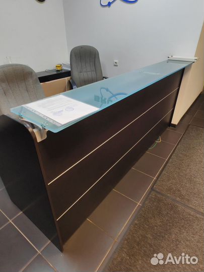 Стойка ресепшн