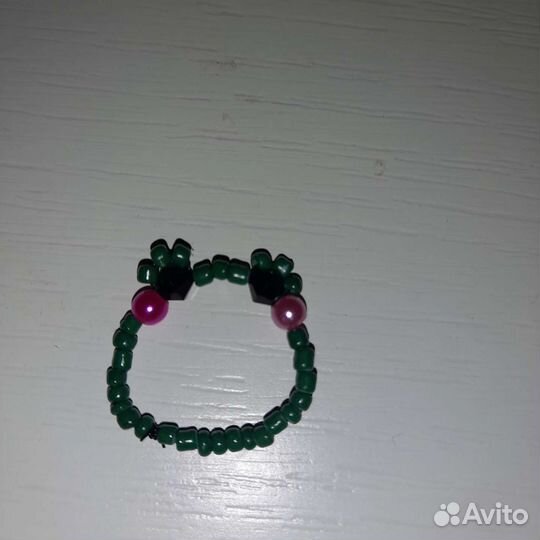 Украшения из бисера