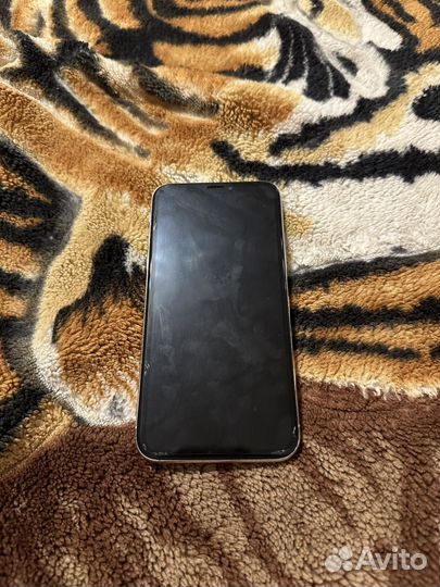 iPhone X, 64 ГБ