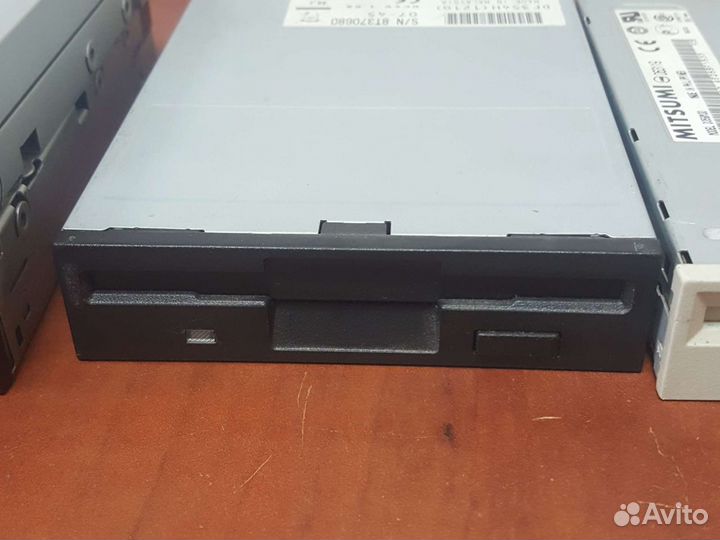 Дисковод флоппи