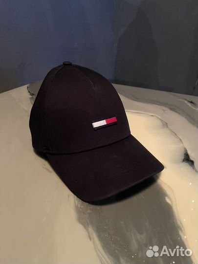 Tommy hilfiger кепка