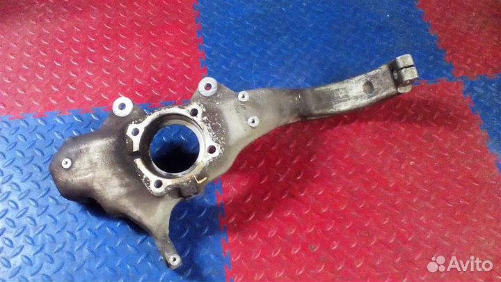 Кулак поворотный передний правый BMW X5 E70