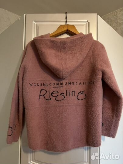 Кофта на замке