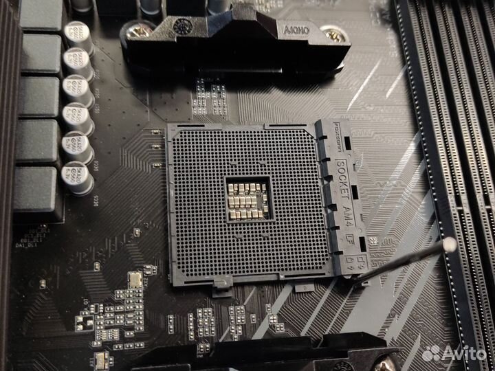 Материнская плата b550m aorus elite с дефектом