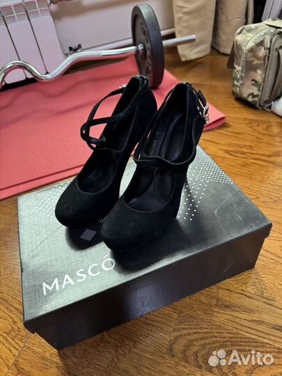 Туфли женские 37 размер замшевые