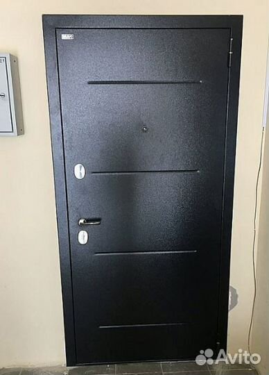 Дверь входная металлическая