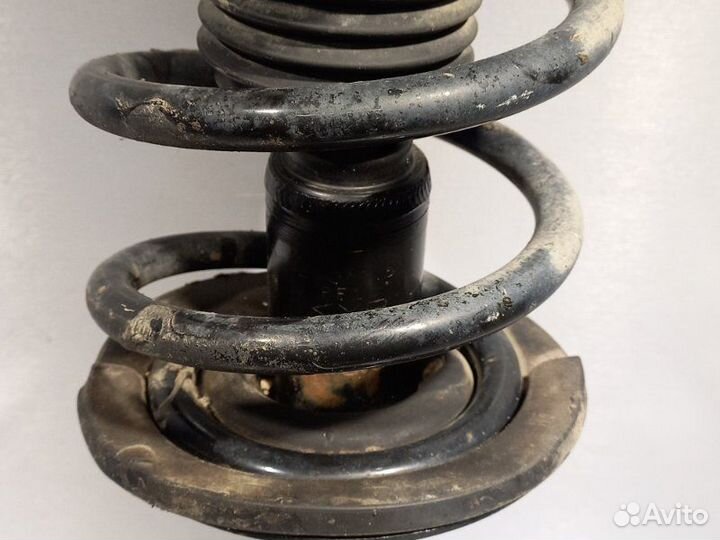 Амортизатор В сборе передний левый Chevrolet