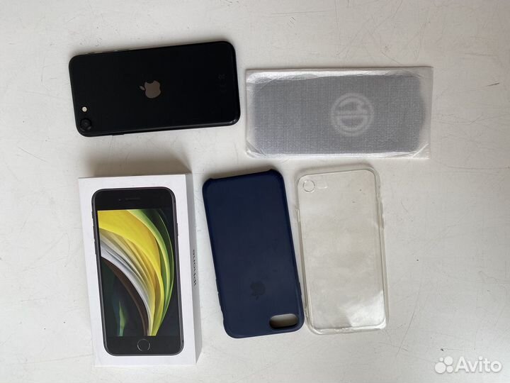 iPhone SE (2020), 64 ГБ