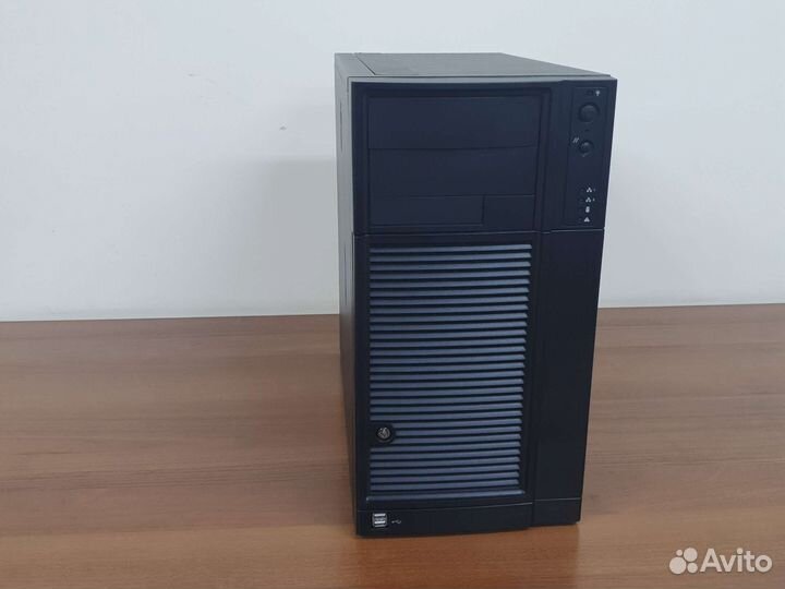 Серверный корпус Intell с бп 600W
