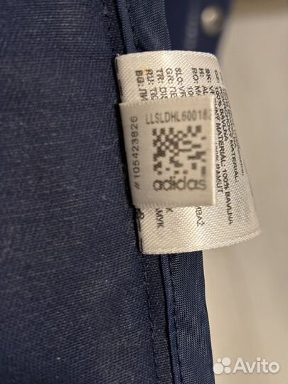 Парка Adidas originals оригинал